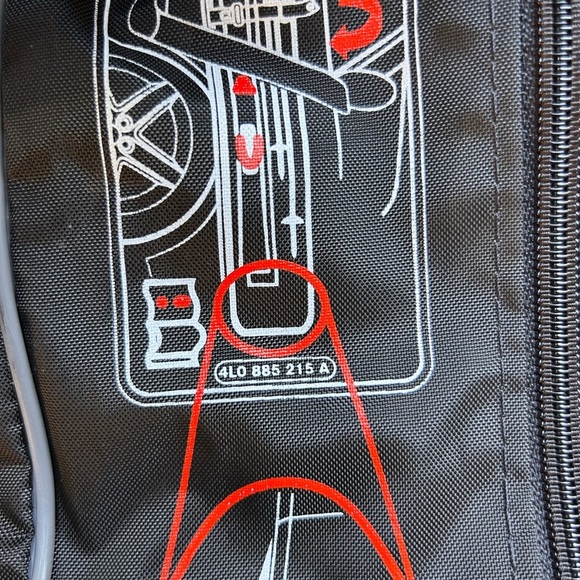 Audi Ski/Snowboard Bag - Storage - Carrier - Picture 3 of 4